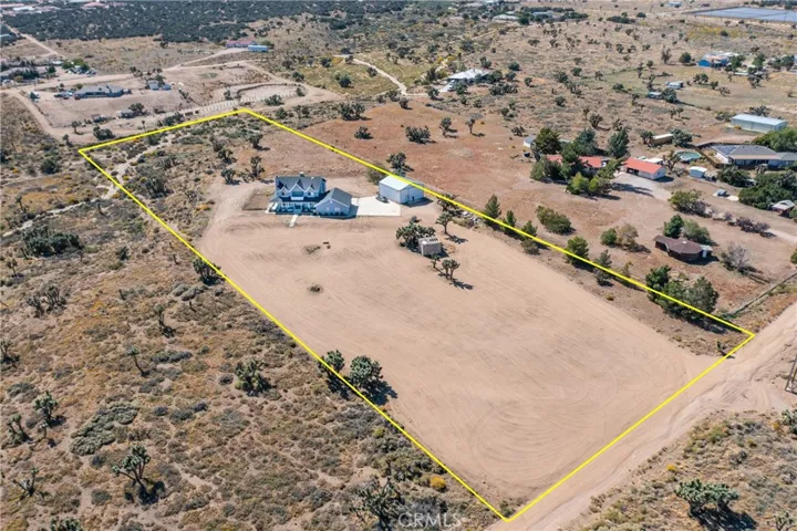9203 Hollister Road, Phelan, California 92371