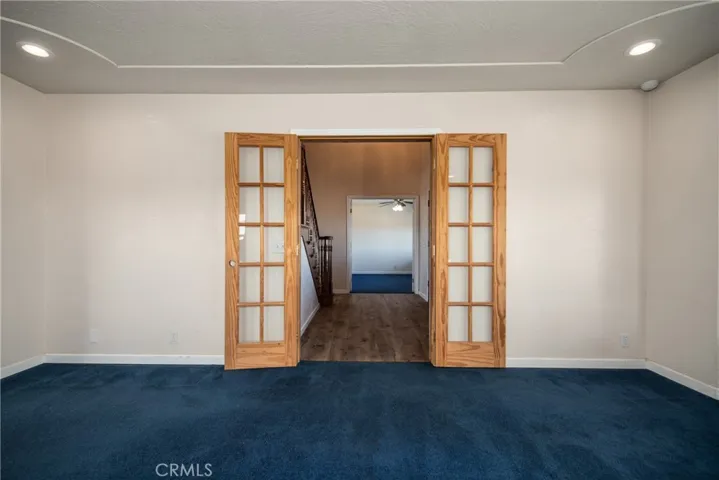 9203 Hollister Road, Phelan, California 92371