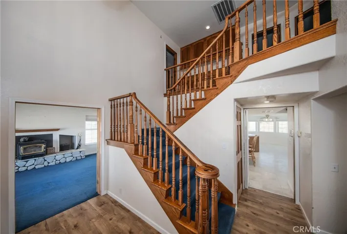 GORGEOUS staircase