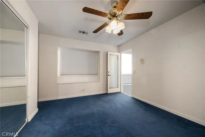 9203 Hollister Road, Phelan, California 92371