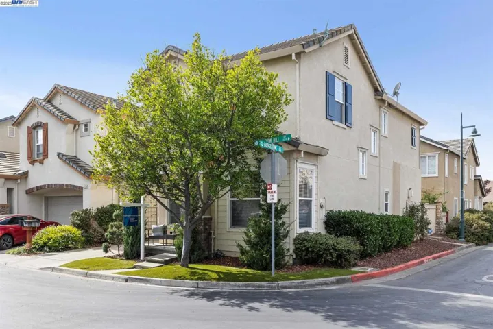 6174 Shadow Hill Dr, Dublin, California 94568