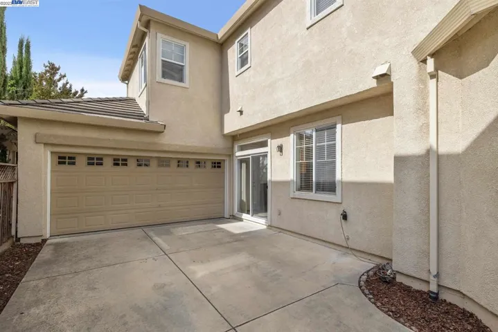 6174 Shadow Hill Dr, Dublin, California 94568