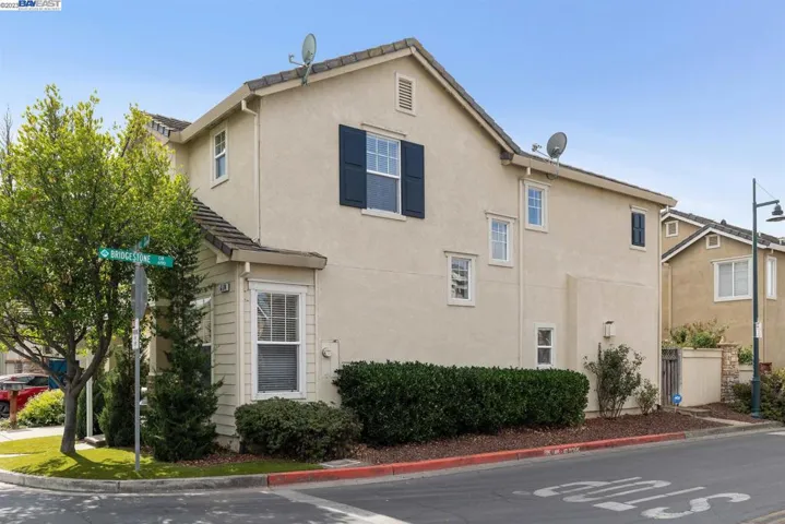 6174 Shadow Hill Dr, Dublin, California 94568