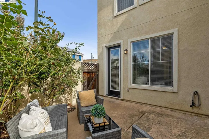 6174 Shadow Hill Dr, Dublin, California 94568