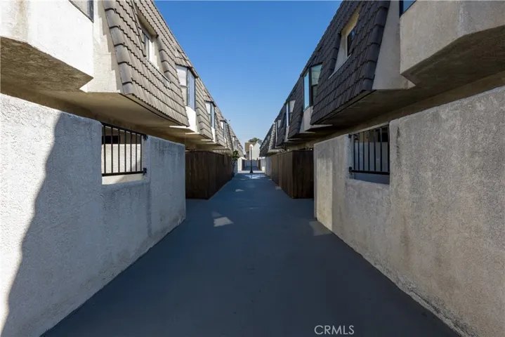 14928 Halldale Avenue Unit 2, Gardena, California 90247