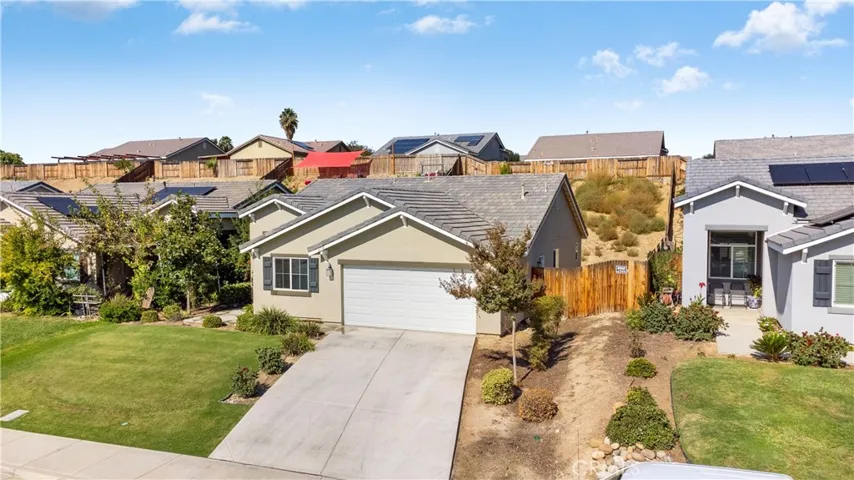8714 Broadstone Place, Bakersfield, California 93306