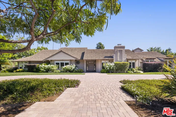 1300 Monterey Place, San Marino, California 91108
