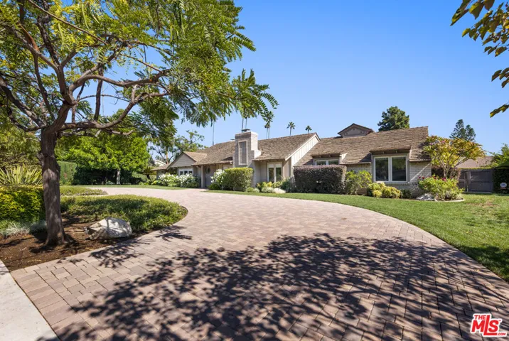1300 Monterey Place, San Marino, California 91108