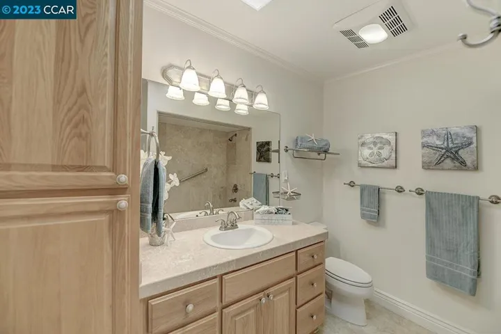 1109 Skycrest Dr 1, Walnut Creek, California 94595