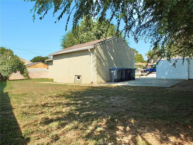 524 E 237th E Street, Carson, California 90745