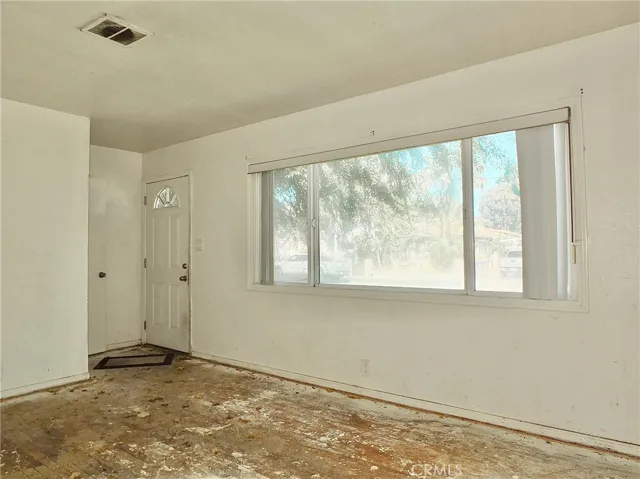 524 E 237th E Street, Carson, California 90745