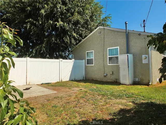 524 E 237th E Street, Carson, California 90745