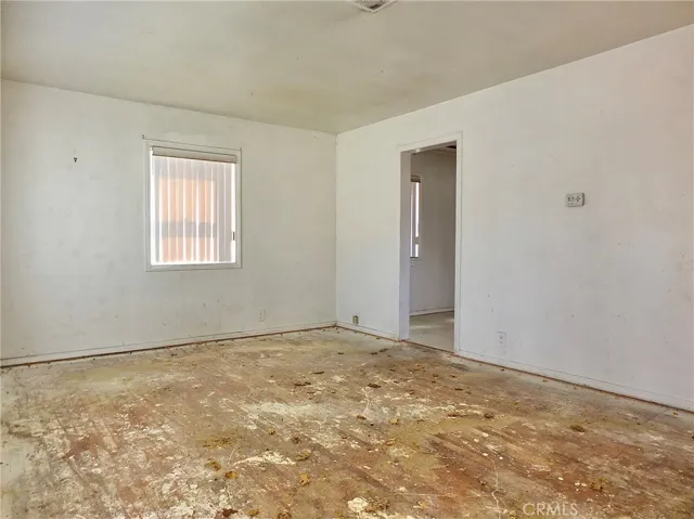 524 E 237th E Street, Carson, California 90745