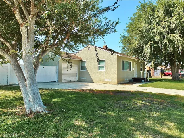 524 E 237th E Street, Carson, California 90745
