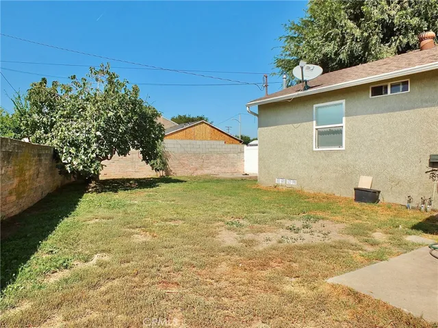 524 E 237th E Street, Carson, California 90745