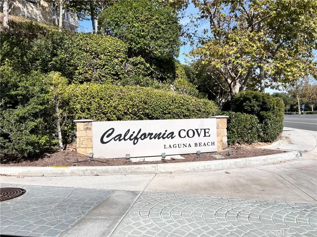 54 La Costa Court, Laguna Beach, California 92651