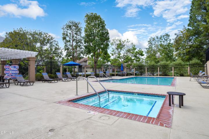 COMMUNITY- POOL/SPA