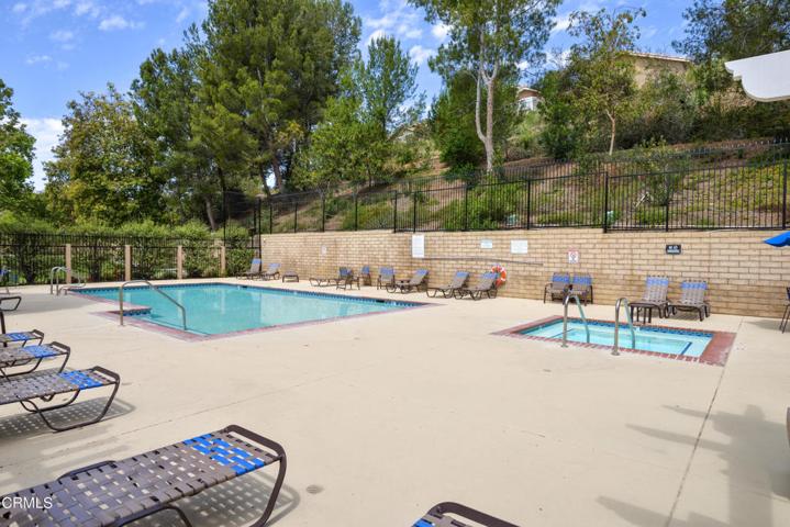 COMMUNITY - POOL/SPA