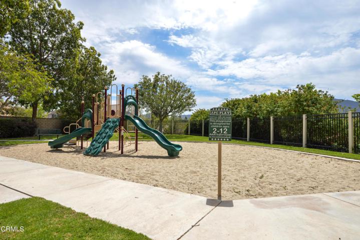 COMMUNITY PARK