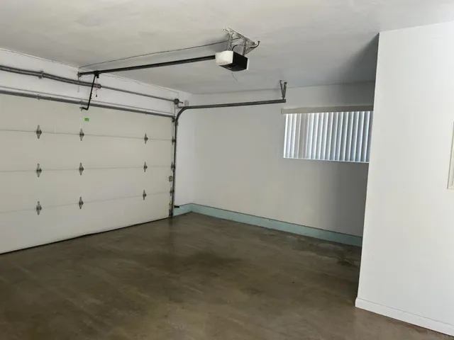 676 Charles Dr, California 92057