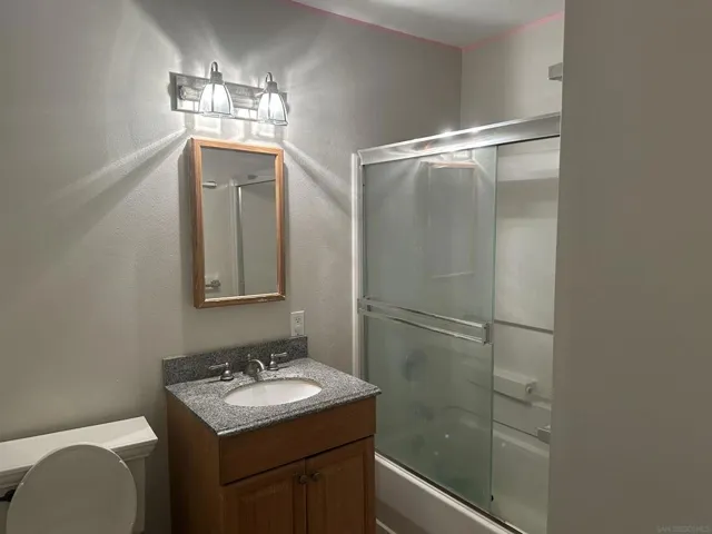 676 Charles Dr, California 92057