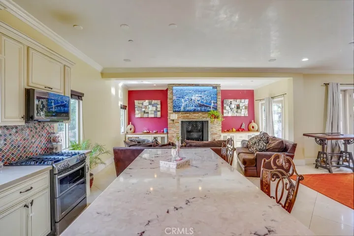 704 Vincent Park B, Redondo Beach, California 90277