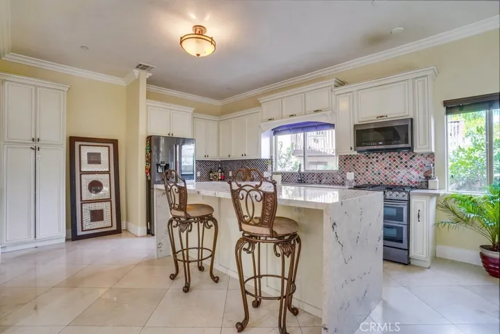 704 Vincent Park B, Redondo Beach, California 90277