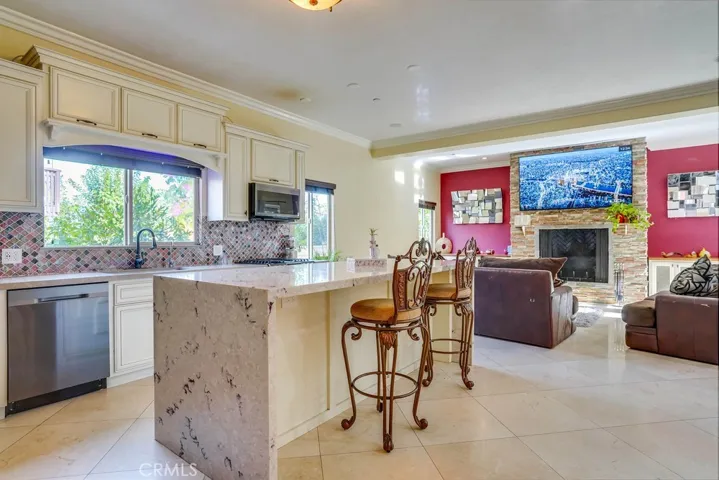 704 Vincent Park B, Redondo Beach, California 90277