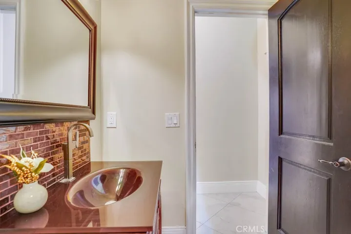 704 Vincent Park B, Redondo Beach, California 90277