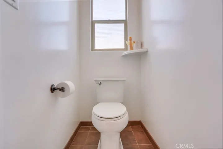 Main master private water closet