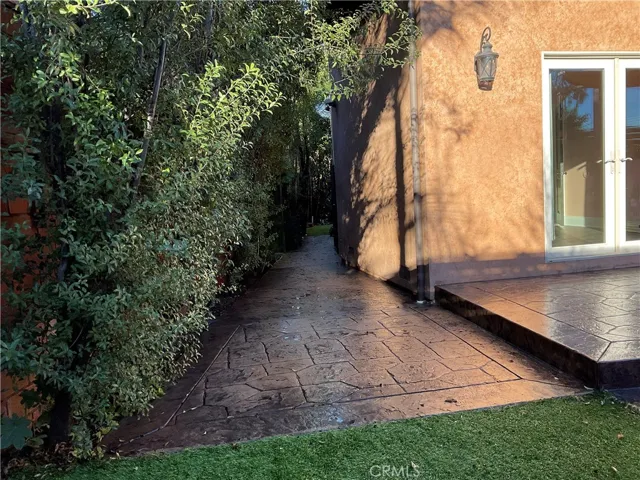 704 Vincent Park B, Redondo Beach, California 90277
