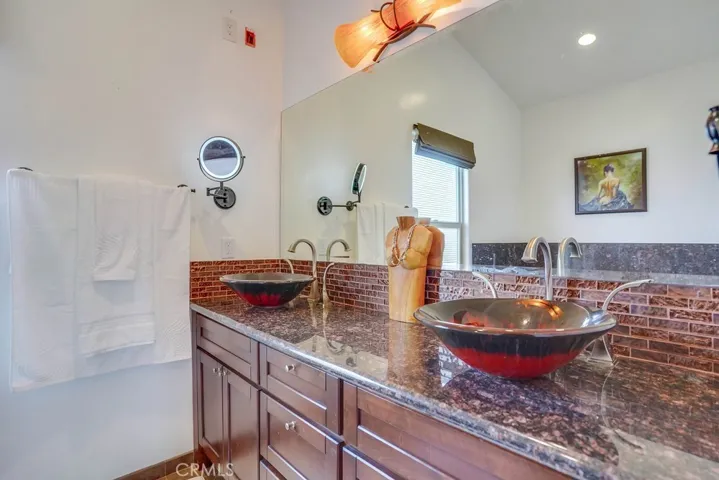 Main master Bathroom