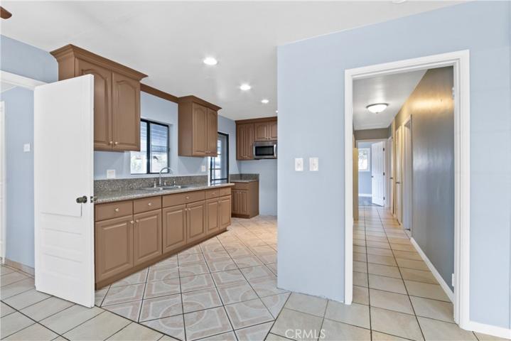 1414 S Douglas Street, Santa Ana, California 92704