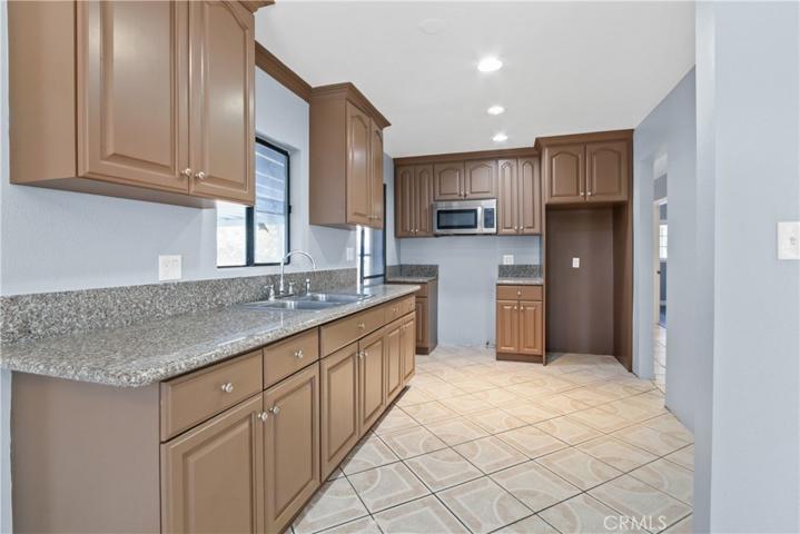 1414 S Douglas Street, Santa Ana, California 92704