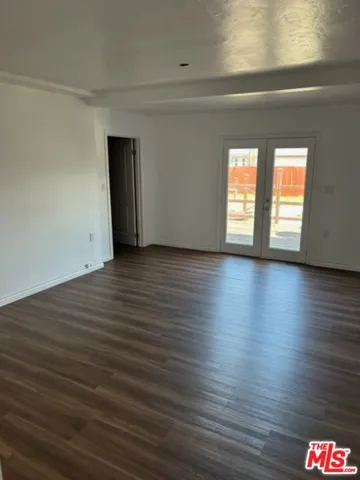 8210 S 4th Avenue, Inglewood, California 90305