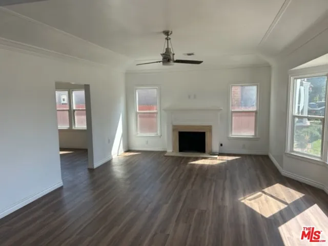 8210 S 4th Avenue, Inglewood, California 90305