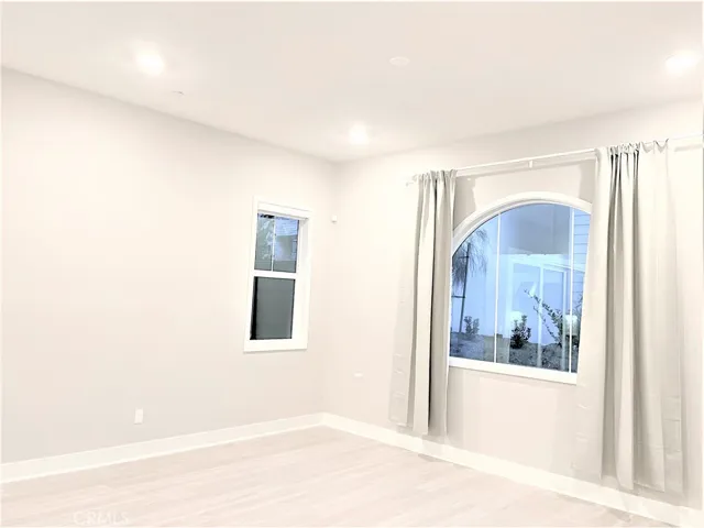 116 Scale, Irvine, California 92618