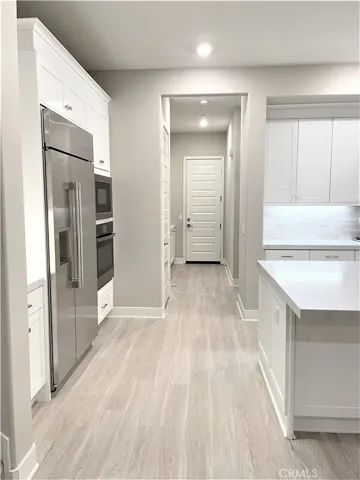 116 Scale, Irvine, California 92618