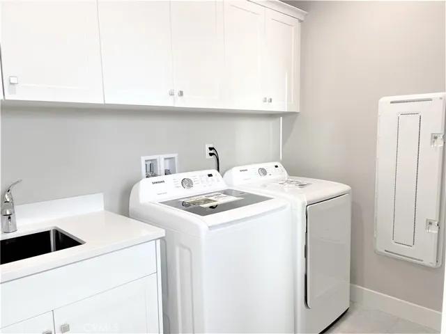 116 Scale, Irvine, California 92618