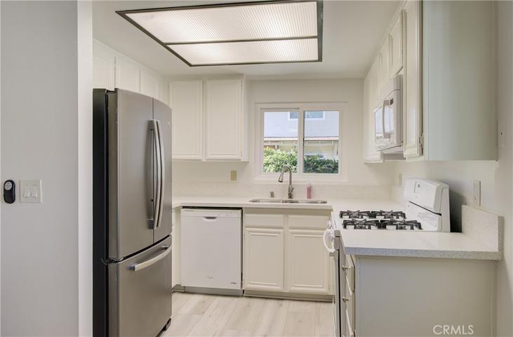 1273 Alessandro Drive, Newbury Park, California 91320