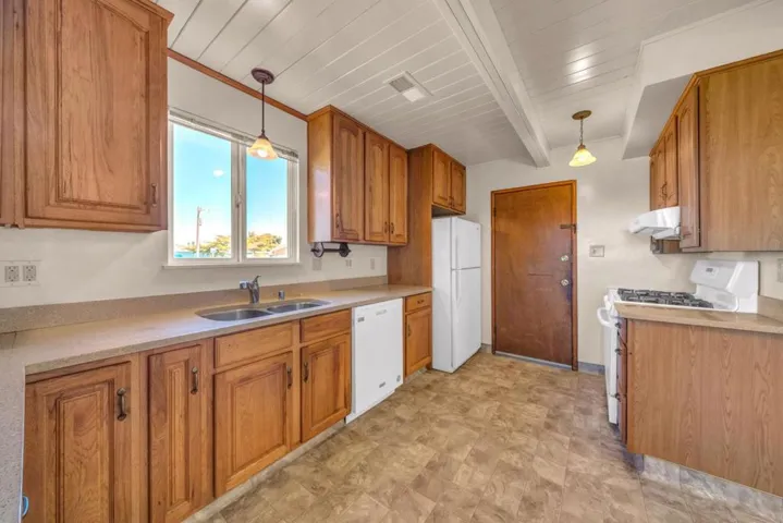 476 Vallejo Street, Salinas, California 93906