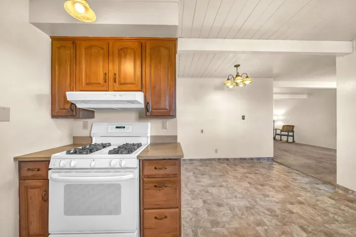 476 Vallejo Street, Salinas, California 93906