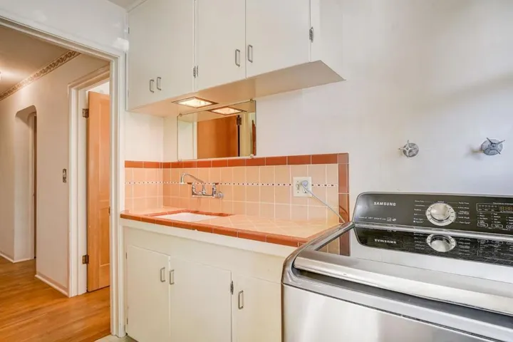 512 Caledonia Street, Santa Cruz, California 95062
