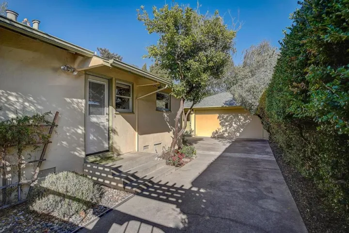 512 Caledonia Street, Santa Cruz, California 95062