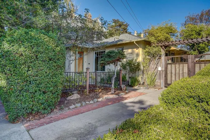512 Caledonia Street, Santa Cruz, California 95062