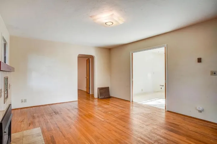 512 Caledonia Street, Santa Cruz, California 95062