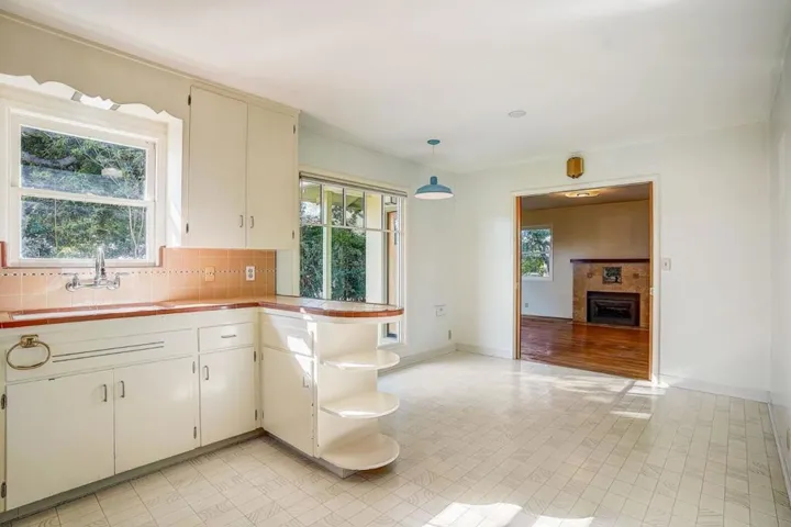 512 Caledonia Street, Santa Cruz, California 95062