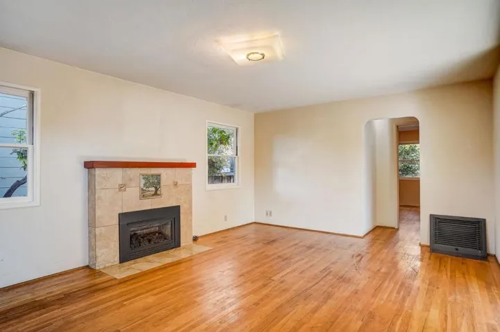 512 Caledonia Street, Santa Cruz, California 95062