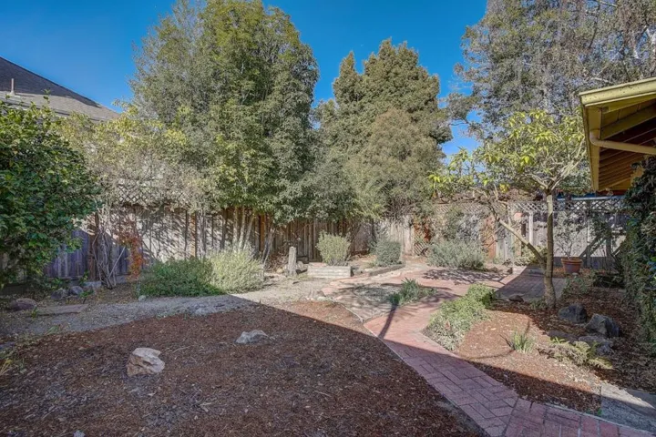 512 Caledonia Street, Santa Cruz, California 95062