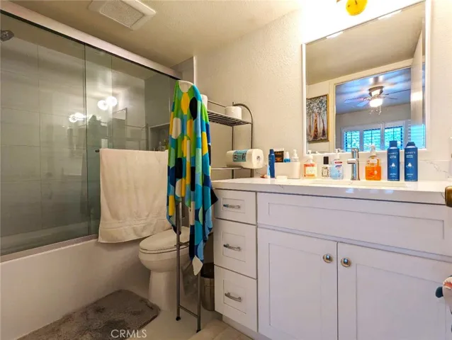 7 Montanas Este Unit 48, Irvine, California 92612